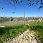 Casa Il Cuore Delle Langhe By World Apartamento